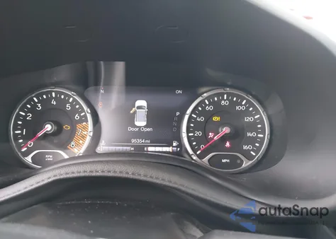 2021 Jeep Renegade Trailhawk 4X4 z USA, uszkodzony, nr VIN ZACNJDC19MPM33070